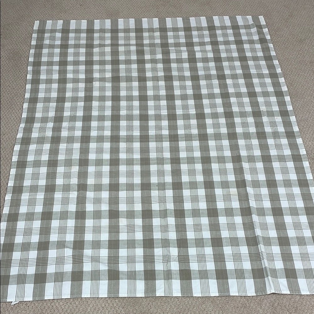 100. Percent Cotton 60 x 46 Gingham Check Tablecloth in Taupe and White